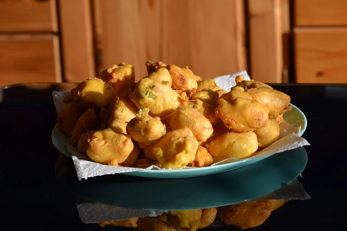 Pakoda platter from foodfoodfoodies